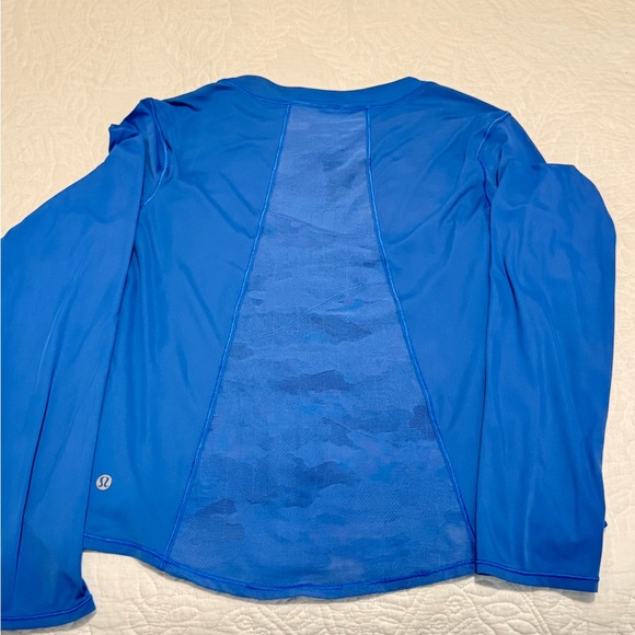 Lululemon Women's Blue Long Sleeve Top - Picture 2 of 4